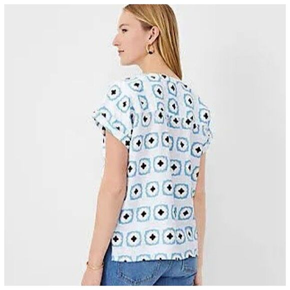 Ann Taylor Geo Linen Popover Short Sleeve Top Sz L Multicolor Relaxed 1/4 Button - Picture 2 of 11